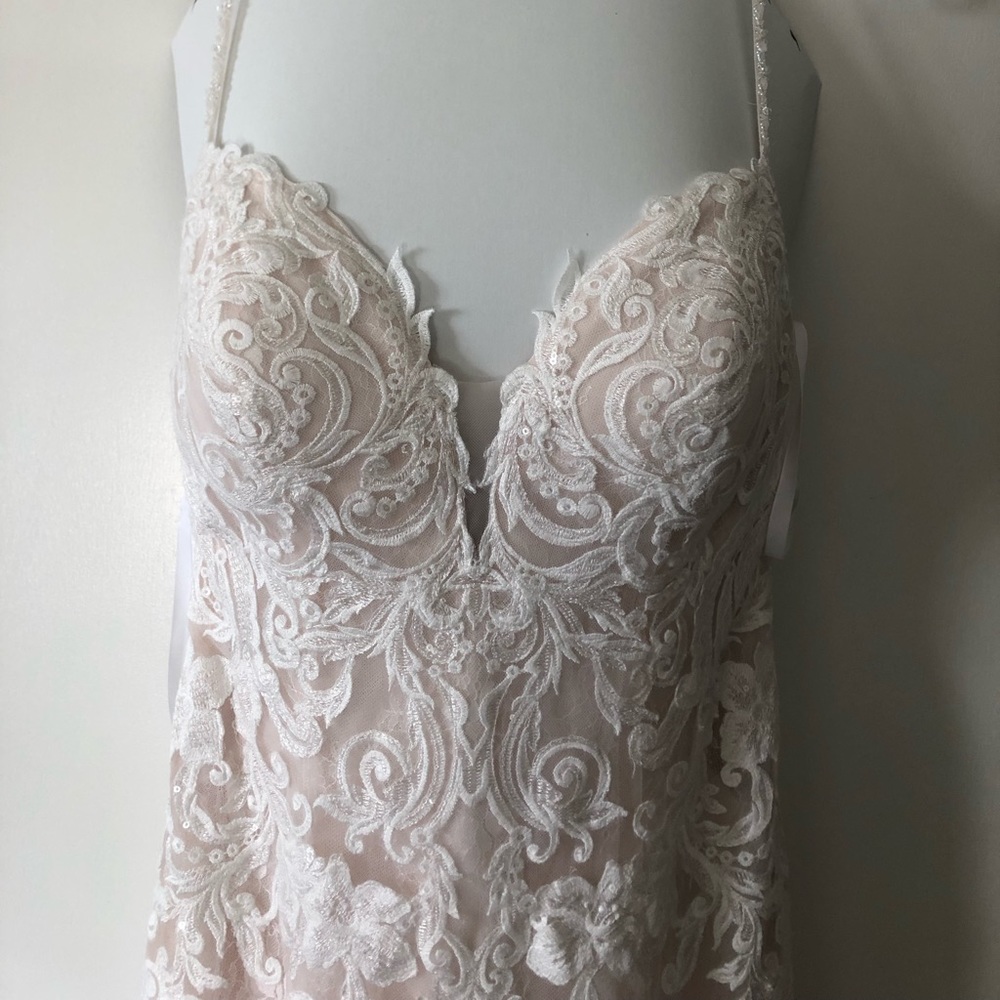 Wedding Bridal Dress - ALLURE BRIDALS size 8